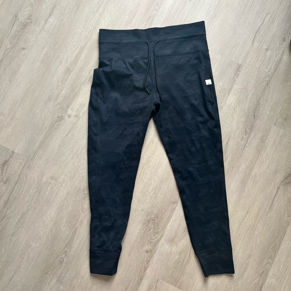 Vuori Camo Legging Size XL